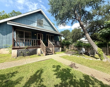 1609 W 11th St - Photo Thumbnail 37