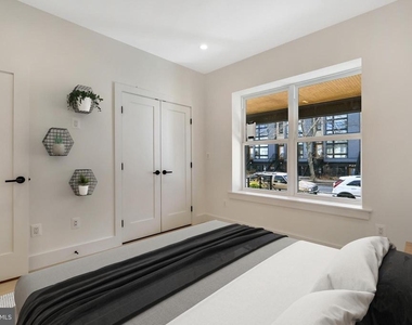 2121 3rd Street Ne - Photo Thumbnail 10
