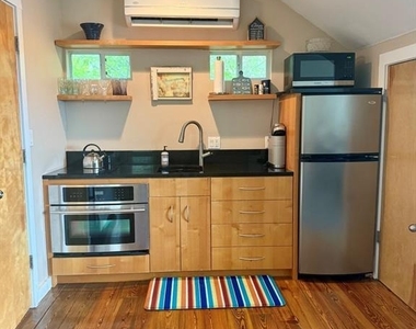 4517 Shoalwood Ave - Photo Thumbnail 5