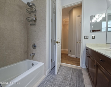 169 W Village Drive - Photo Thumbnail 25