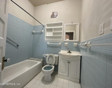 1824 Perry Place - Photo Thumbnail 18