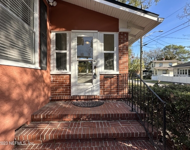 1824 Perry Place - Photo Thumbnail 1