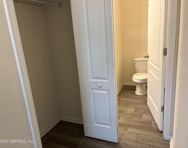 38 Servia Drive - Photo Thumbnail 11