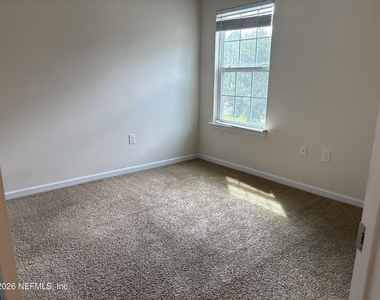 38 Servia Drive - Photo Thumbnail 4