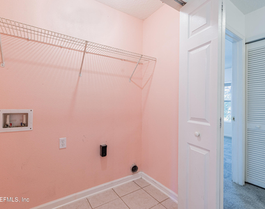 1630 Vineland Circle - Photo Thumbnail 23