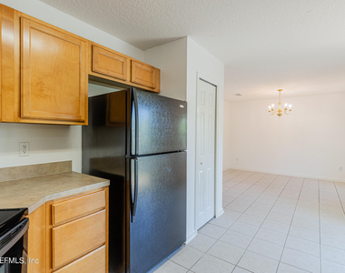 1630 Vineland Circle - Photo Thumbnail 17