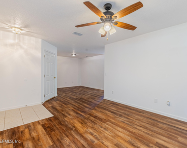 1630 Vineland Circle - Photo Thumbnail 6