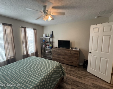 670 Grover Lane - Photo Thumbnail 27