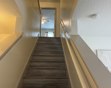 670 Grover Lane - Photo Thumbnail 20
