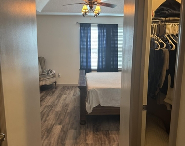 670 Grover Lane - Photo Thumbnail 32