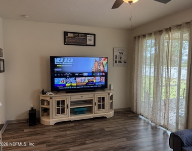 670 Grover Lane - Photo Thumbnail 10