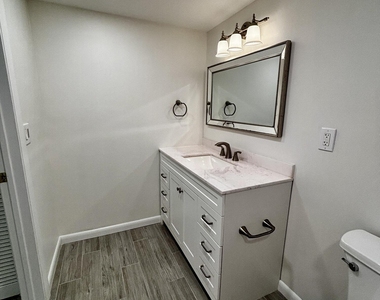9787 Sawgrass Drive E - Photo Thumbnail 23