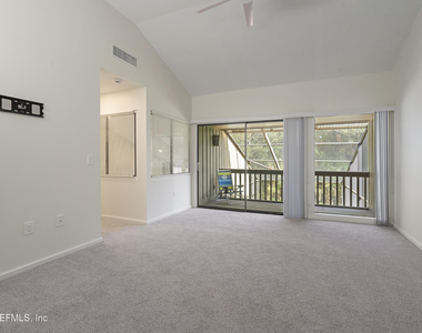 9787 Sawgrass Drive E - Photo Thumbnail 18