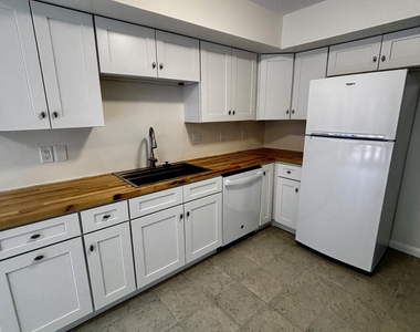 9787 Sawgrass Drive E - Photo Thumbnail 9