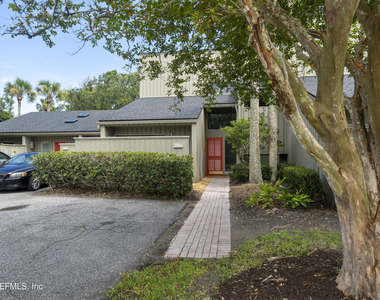 9787 Sawgrass Drive E - Photo Thumbnail 25