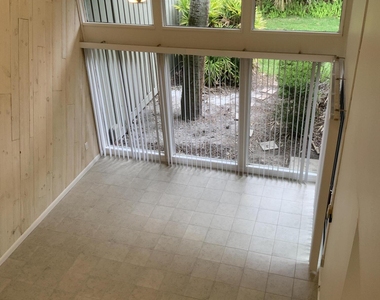 9787 Sawgrass Drive E - Photo Thumbnail 17