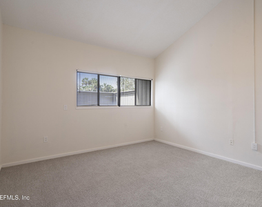 9787 Sawgrass Drive E - Photo Thumbnail 15