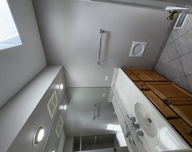 1119 Deerfield Road - Photo Thumbnail 30
