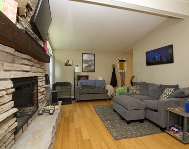 55 E Jeffrey Avenue - Photo Thumbnail 7