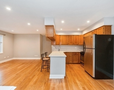 608 Inverrary Lane - Photo Thumbnail 6