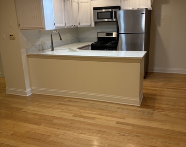 608 Inverrary Lane - Photo Thumbnail 11