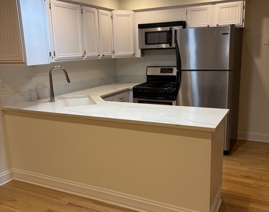 608 Inverrary Lane - Photo Thumbnail 12