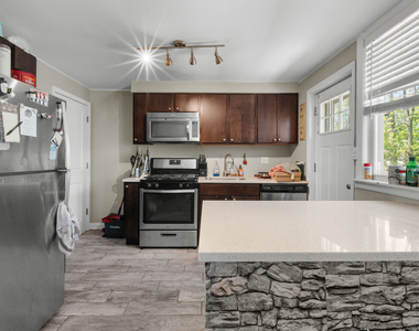 5638 W Carmen Avenue - Photo Thumbnail 4