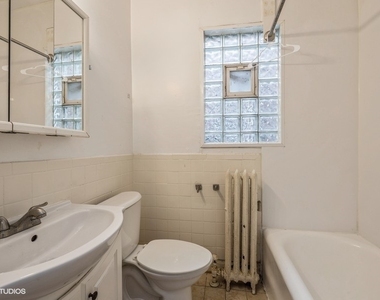 4935 W 18th Street - Photo Thumbnail 5
