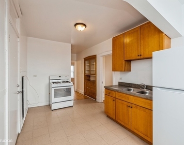 4935 W 18th Street - Photo Thumbnail 4