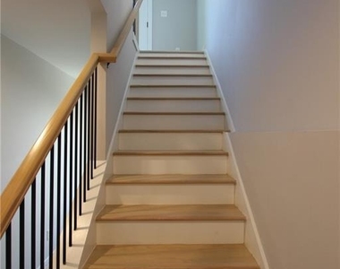 1740 Bolton Road Nw - Photo Thumbnail 16