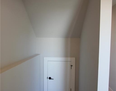 1740 Bolton Road Nw - Photo Thumbnail 17