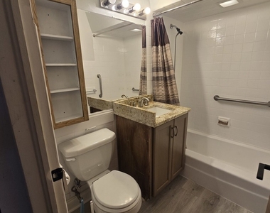 1436 Beach Avenue - Photo Thumbnail 3