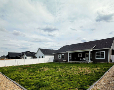 1717 S Stone Creek Boulevard - Photo Thumbnail 45