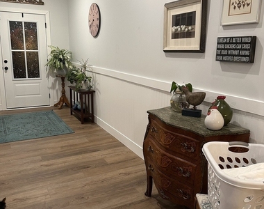 1717 S Stone Creek Boulevard - Photo Thumbnail 5