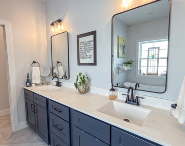 1717 S Stone Creek Boulevard - Photo Thumbnail 20