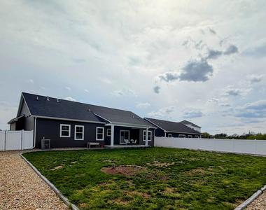 1717 S Stone Creek Boulevard - Photo Thumbnail 46