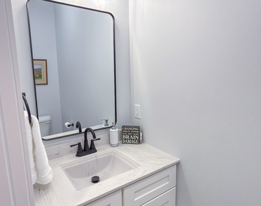 1717 S Stone Creek Boulevard - Photo Thumbnail 33