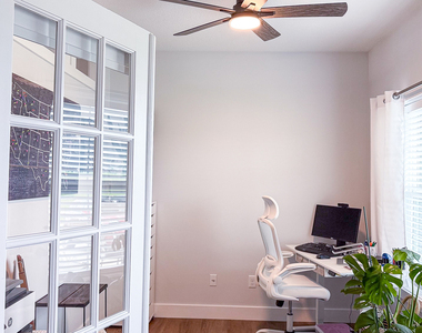1717 S Stone Creek Boulevard - Photo Thumbnail 3