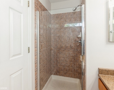 2215 Stoughton Drive - Photo Thumbnail 12
