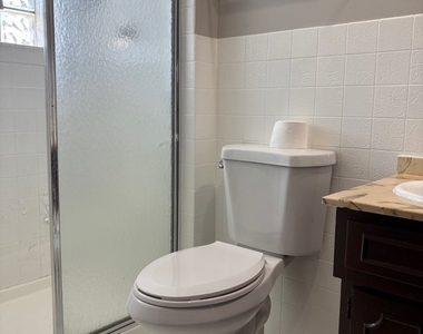 851 N Northwest Highway - Photo Thumbnail 12