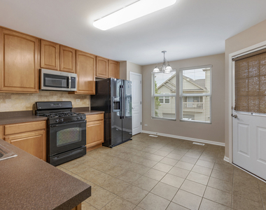 101 Driscoll Lane - Photo Thumbnail 9