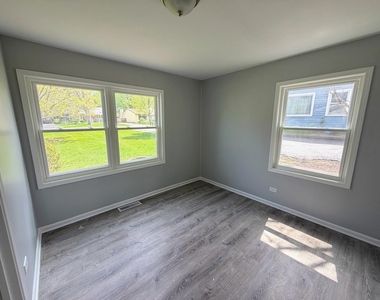 622 N Garfield Street - Photo Thumbnail 4