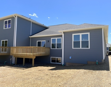 970 Meadow Lane - Photo Thumbnail 29