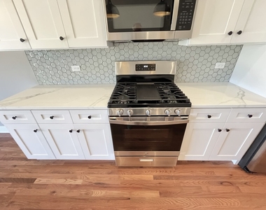 970 Meadow Lane - Photo Thumbnail 12