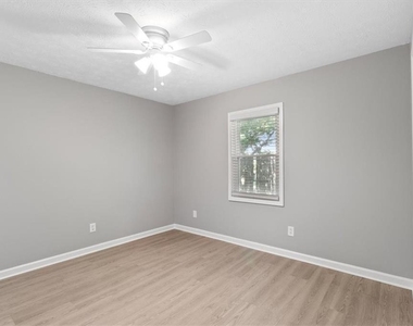 892 Five Forks Trickum Road - Photo Thumbnail 13