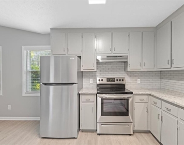 892 Five Forks Trickum Road - Photo Thumbnail 5