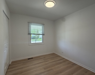 1161 Parker Lane - Photo Thumbnail 10