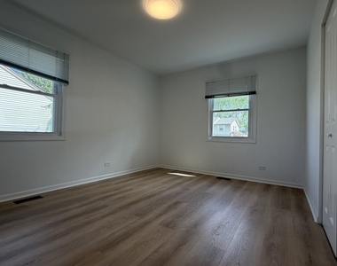 1161 Parker Lane - Photo Thumbnail 9