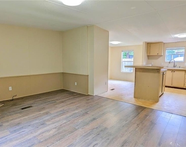 99 Center Grove Drive - Photo Thumbnail 5