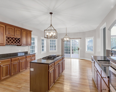 3n812 John Greenleaf Whittier Place - Photo Thumbnail 31